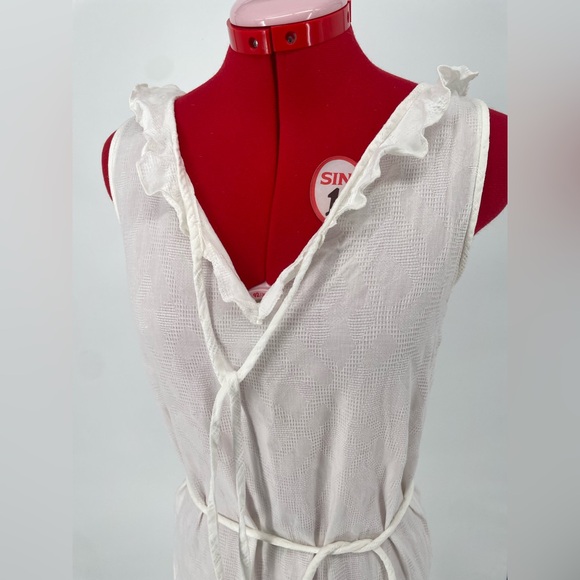 Vintage Crisp White Drop Waist Midi Dress With Neckline Ties & Tie Belt - Picture 8 of 15